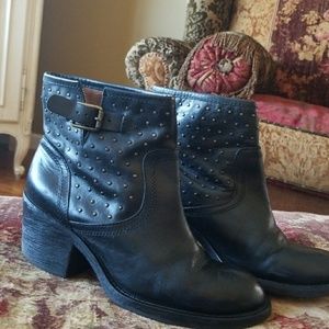 Lucky brand booties size 7